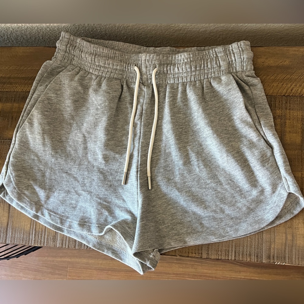 H&M lounge shorts
